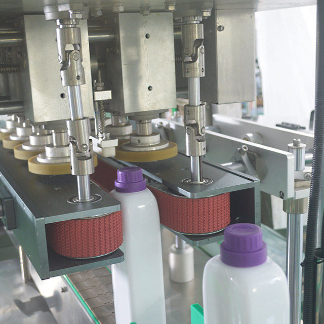 High Speed Plastic Bottle Sealing Machine Lineaire dekselmachine voor ronde schroefdeksels