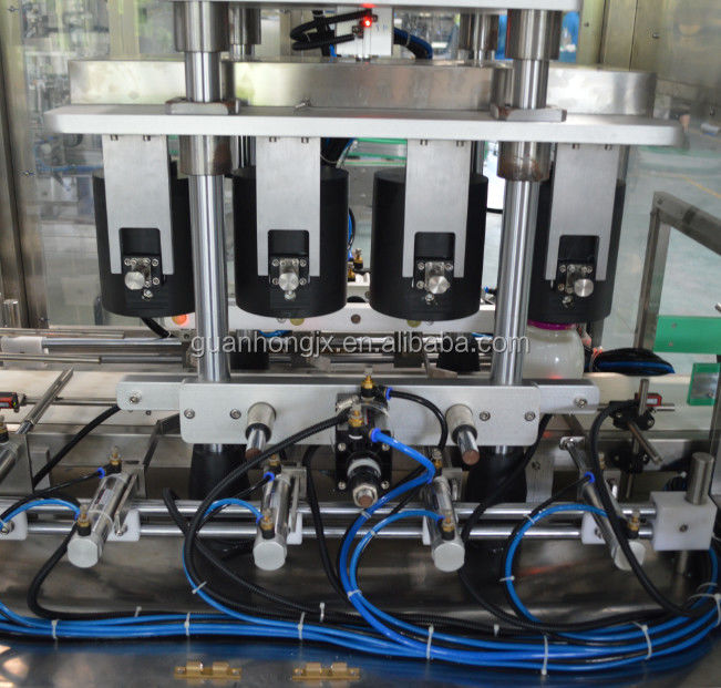 Pneumatisch aangedreven ronde flessen schroefdop lineaire dekselmachine voor ronde flacons 320 KG