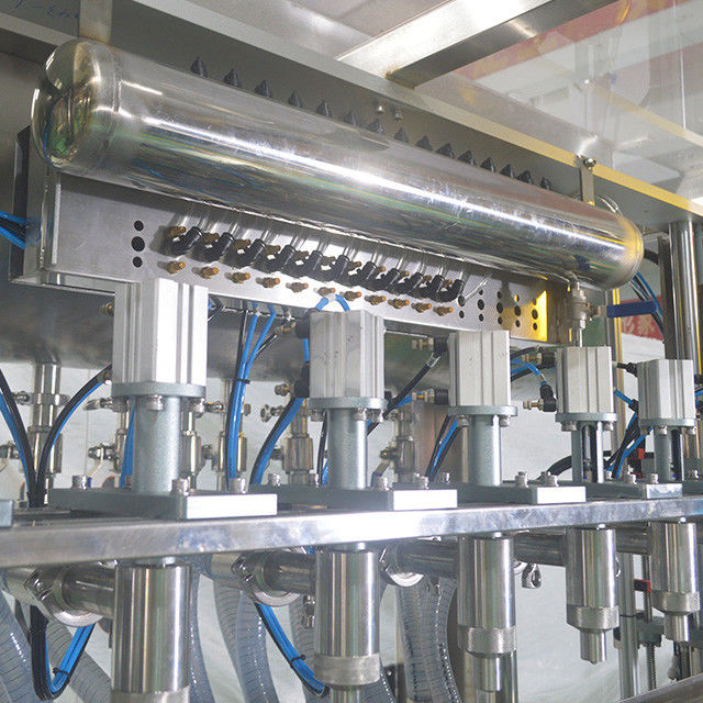 Verpakking van kunststof 8-kop draaibank vulmachine voor 2000 flessen/uur zonnebloemolie