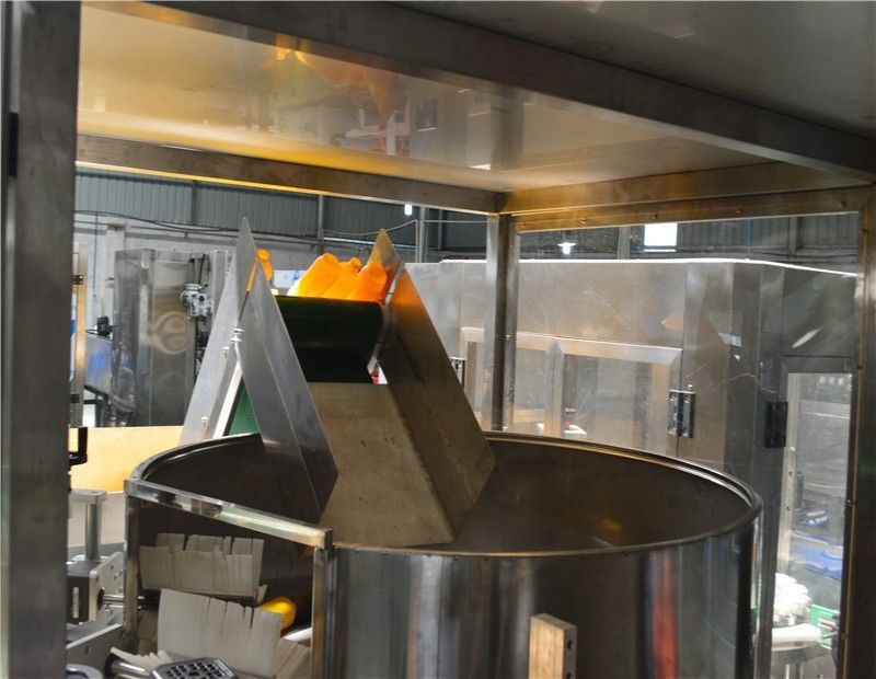 Chemische flessorter Automatisch draaitafelvoersysteem voor flexibele productie