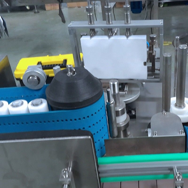 Volledig automatische pasta-etiketteringsmachine voor ronde flessen potten 400 kg laadvermogen