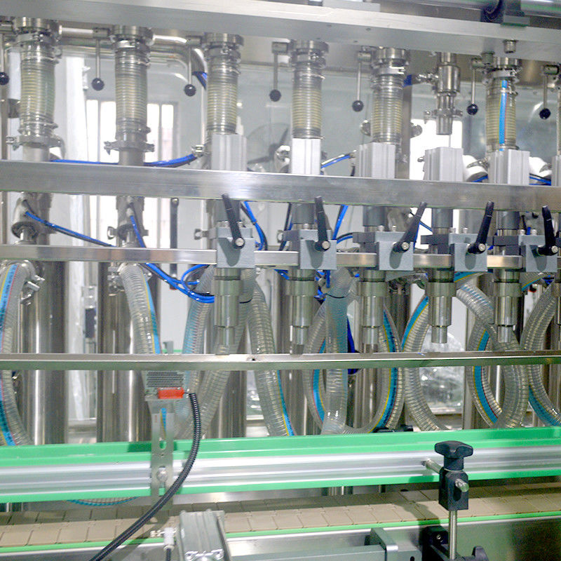 23000*2500*2600mm Labelprinter en Stickermachine voor het afsluiten van motoroliebottels