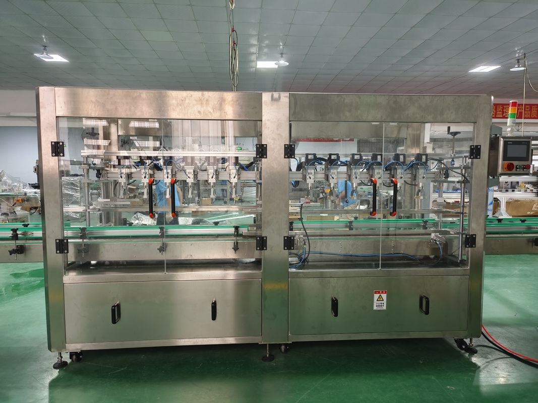 Productielijn voor wasmiddelen voor shampoo en wasgoed met dubbelzijdige etikettering en dop