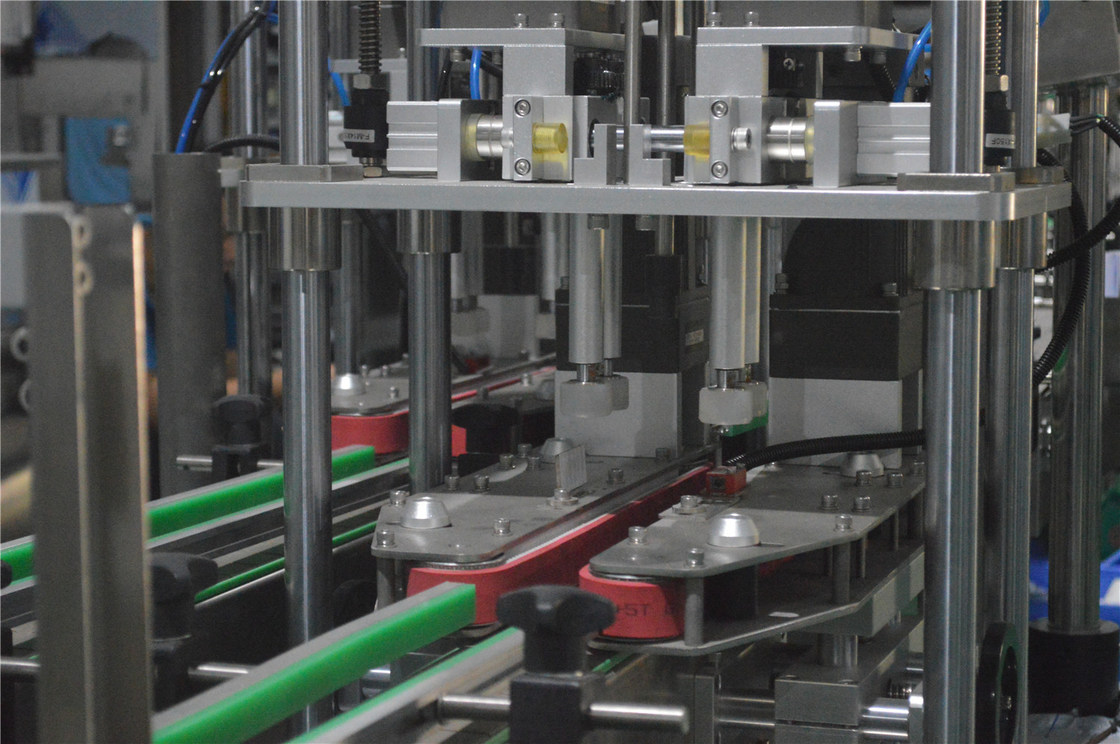 nauwkeurigheid Automatische roterende schroefkappen voor voedsel- en drankwinkels in grote vraag