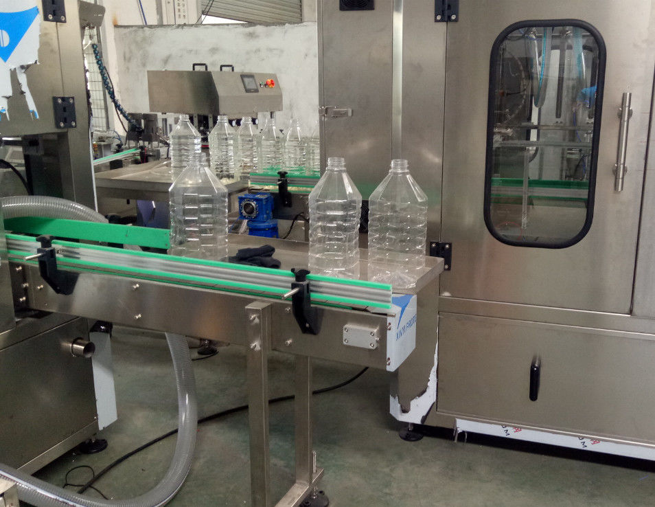 Geavanceerde vloeibare verpakkingsmachine voor eetbare olie in de voedings- en drankenindustrie