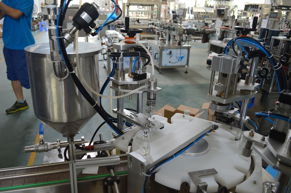 Geavanceerde Automatische Deodorant Perfume Filling Machine Productie Lijn voor 20 ml flessen