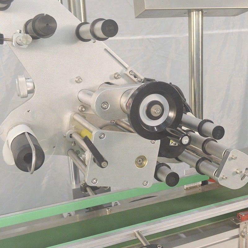 Automatische platte oppervlakte-etiketteringsmachine voor ronde flessen