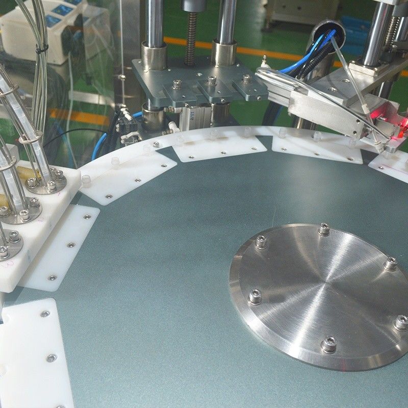 Chuck Type Reagent Tube Liquid Filling Capping Labeling Machine met een capaciteit van 800 kg