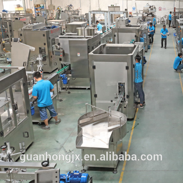 Hoge snelheidsvulmachine met meerdere koppen voor lijm en cement in kartonnen verpakkingen