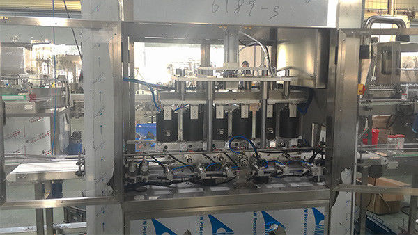 Met motor aangedreven servo-conveyor met 0,6-0,8 MPa druk