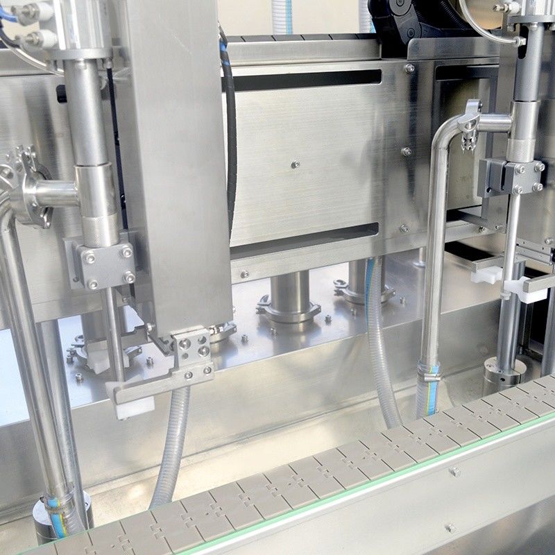 Vullingsmachine voor smeerolie en vloeibare shampoo met dubbel koppel