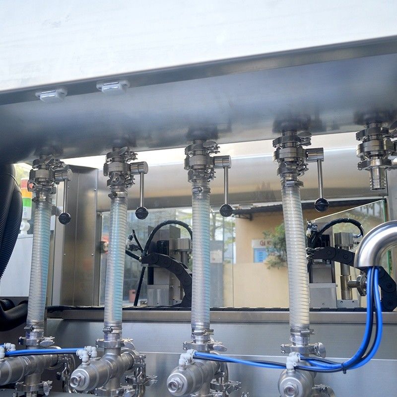 Vullingsmachine voor smeerolie en vloeibare shampoo met dubbel koppel
