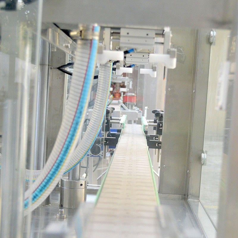 Vullingsmachine voor smeerolie en vloeibare shampoo met dubbel koppel