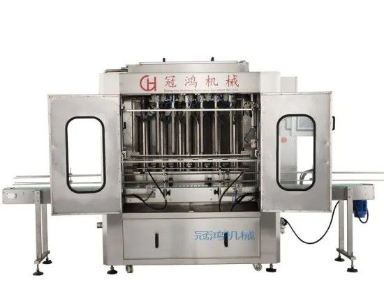 Motorrijde flesvulmachine voor huisdieren voor champagne met geklopte room ketchup chili saus